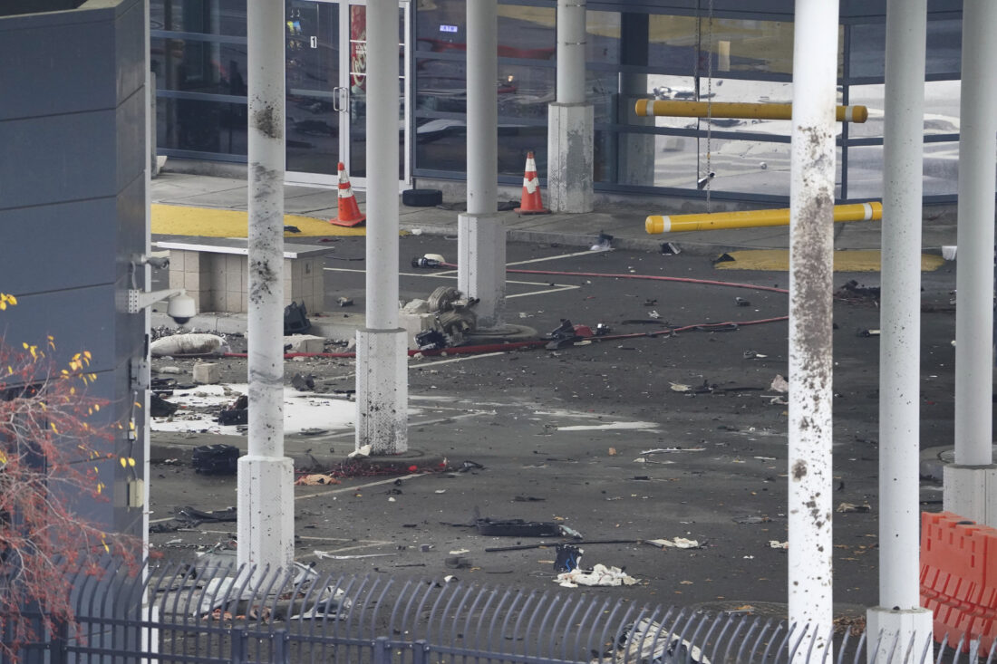 Speeding car crashes, explodes at U.S.- Canada checkpoint | News, Sports, Jobs
